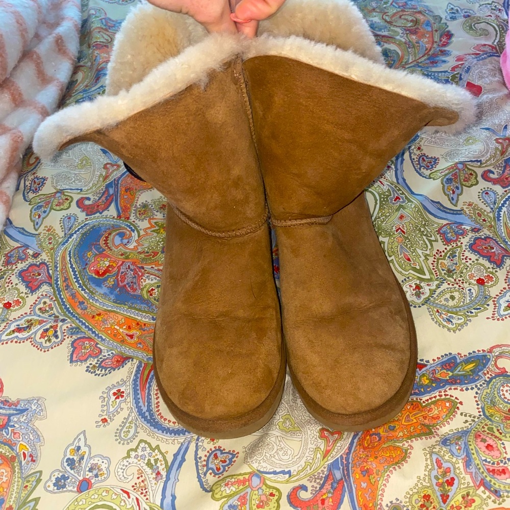 Ugg- Size 9 with cute button